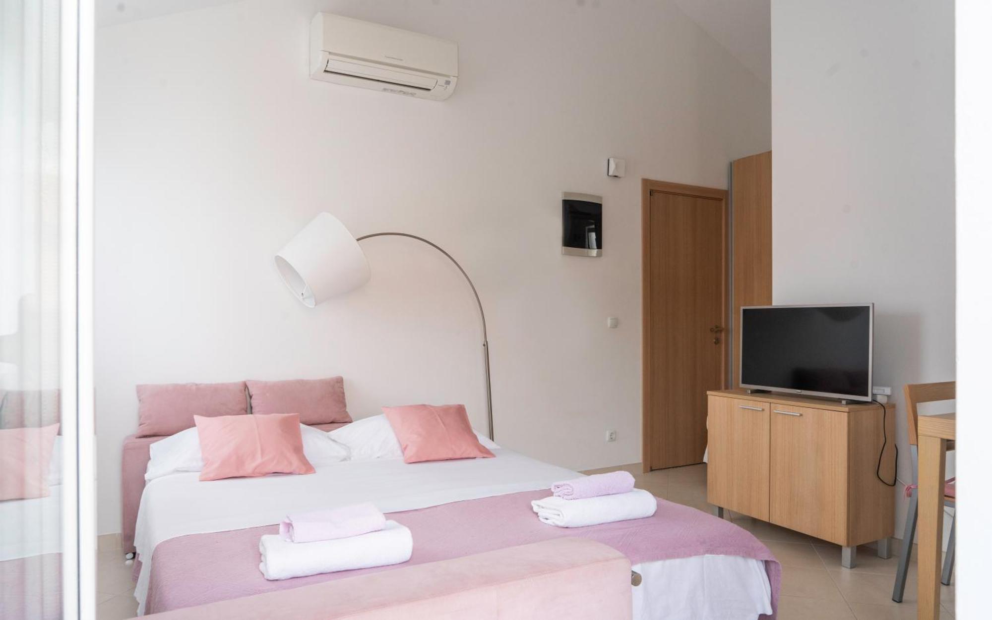 Apartments Lila ツレス エクステリア 写真